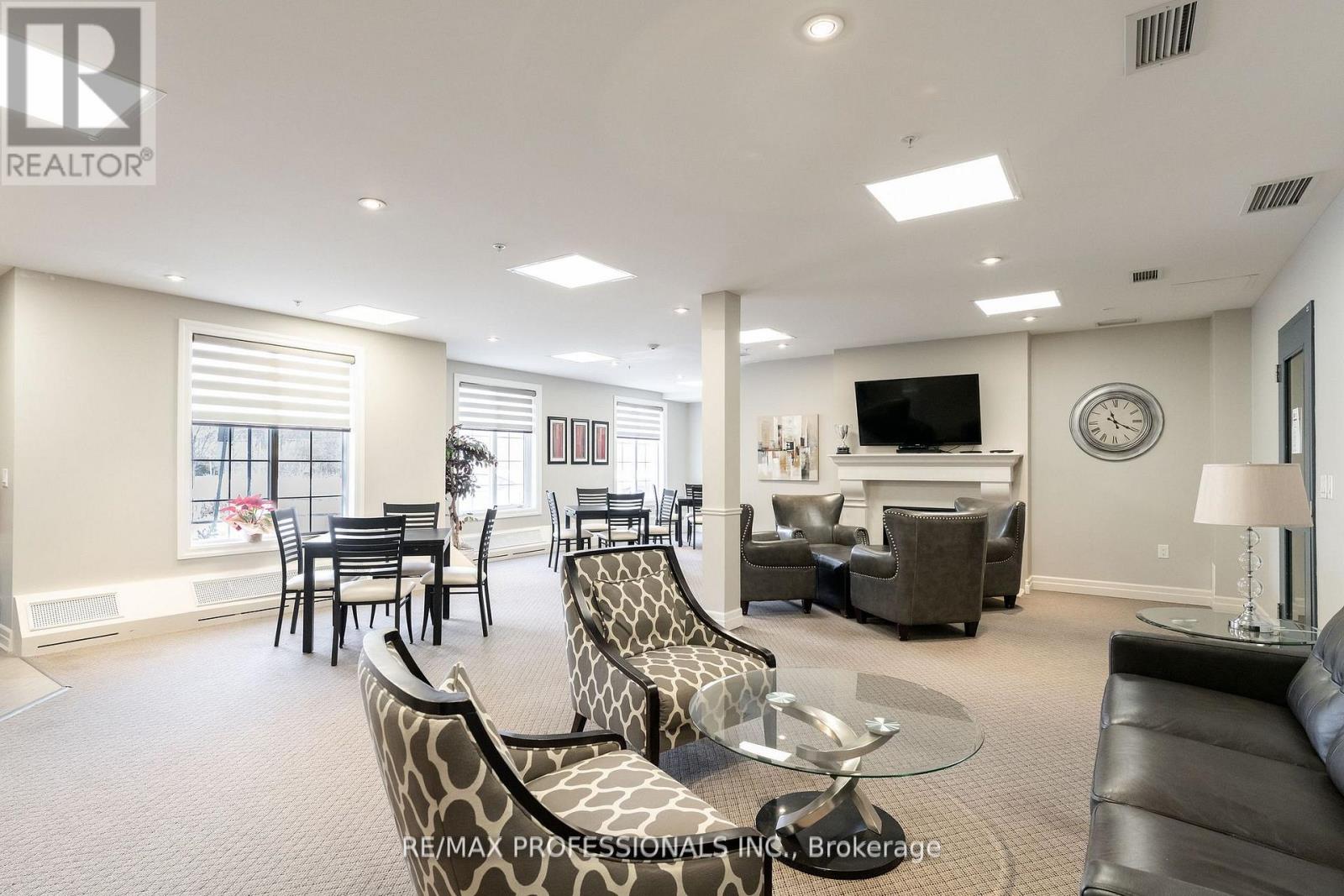 228 - 2300 Upper Middle Road, Oakville, Ontario  L6M 0T4 - Photo 28 - W13012240