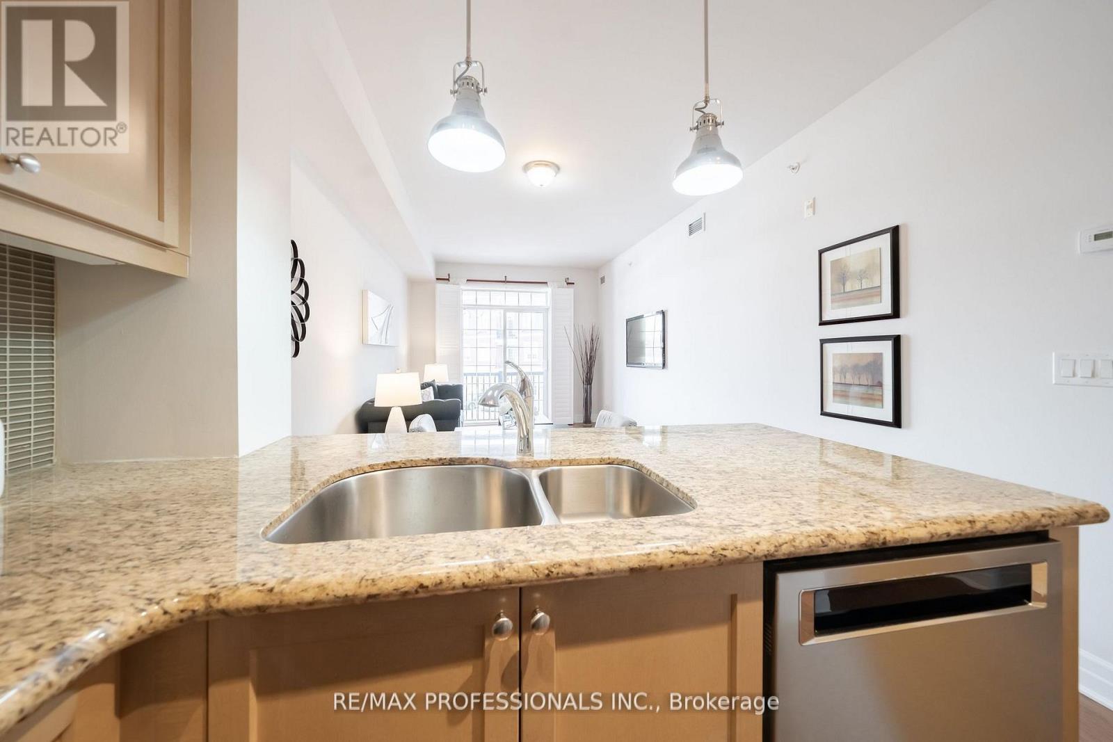 228 - 2300 Upper Middle Road, Oakville, Ontario  L6M 0T4 - Photo 9 - W13012240