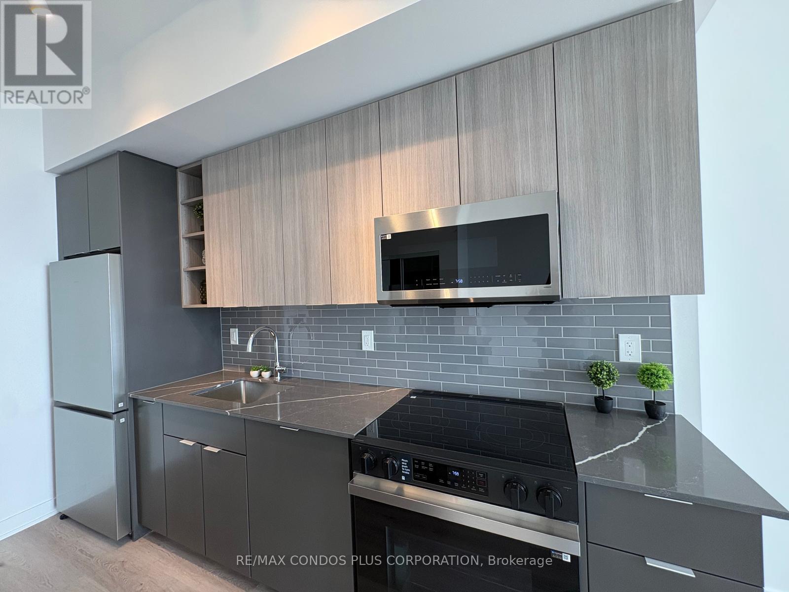 414 - 2075 Lakeshore Road, Burlington, Ontario  L7R 1E2 - Photo 4 - W13012262