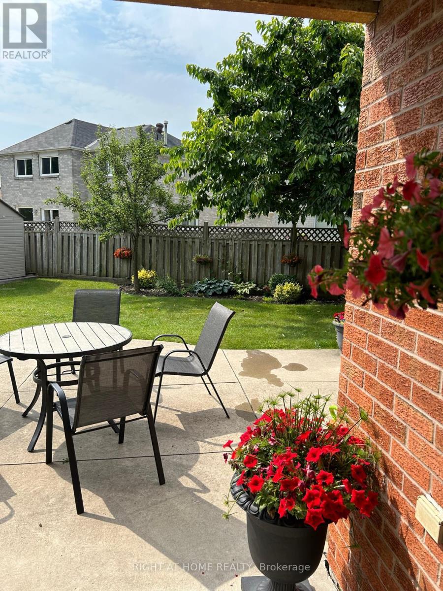 16 Woodside Court, Brampton, Ontario  L6Y 3Z3 - Photo 43 - W13012312