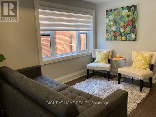 2 - 294 South Kingsway Way, Toronto (High Park-Swansea), Ontario  M6S 3T9 - Photo 4 - W13012314