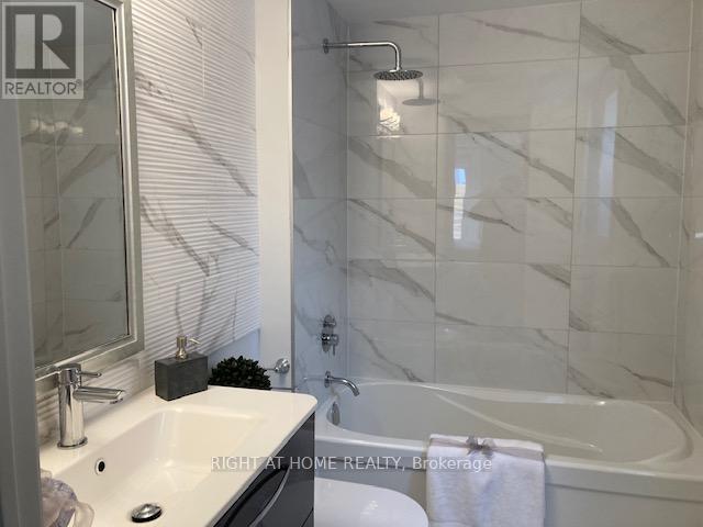 2 - 294 South Kingsway Way, Toronto (High Park-Swansea), Ontario  M6S 3T9 - Photo 9 - W13012314