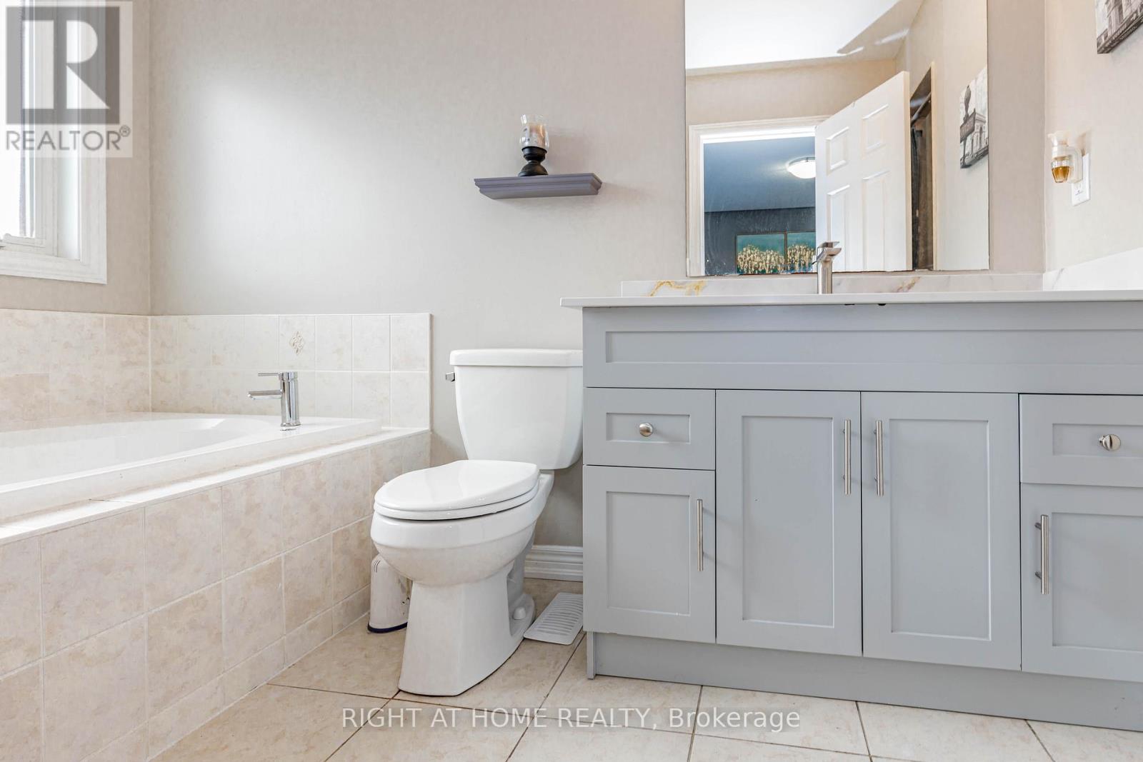 83 Crumlin Crescent, Brampton, Ontario  L6X 0Y4 - Photo 27 - W13012322