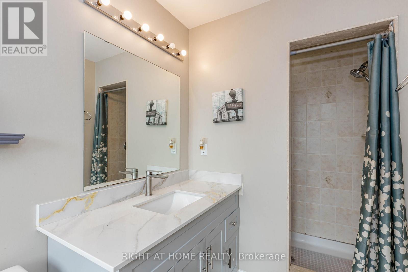 83 Crumlin Crescent, Brampton, Ontario  L6X 0Y4 - Photo 28 - W13012322