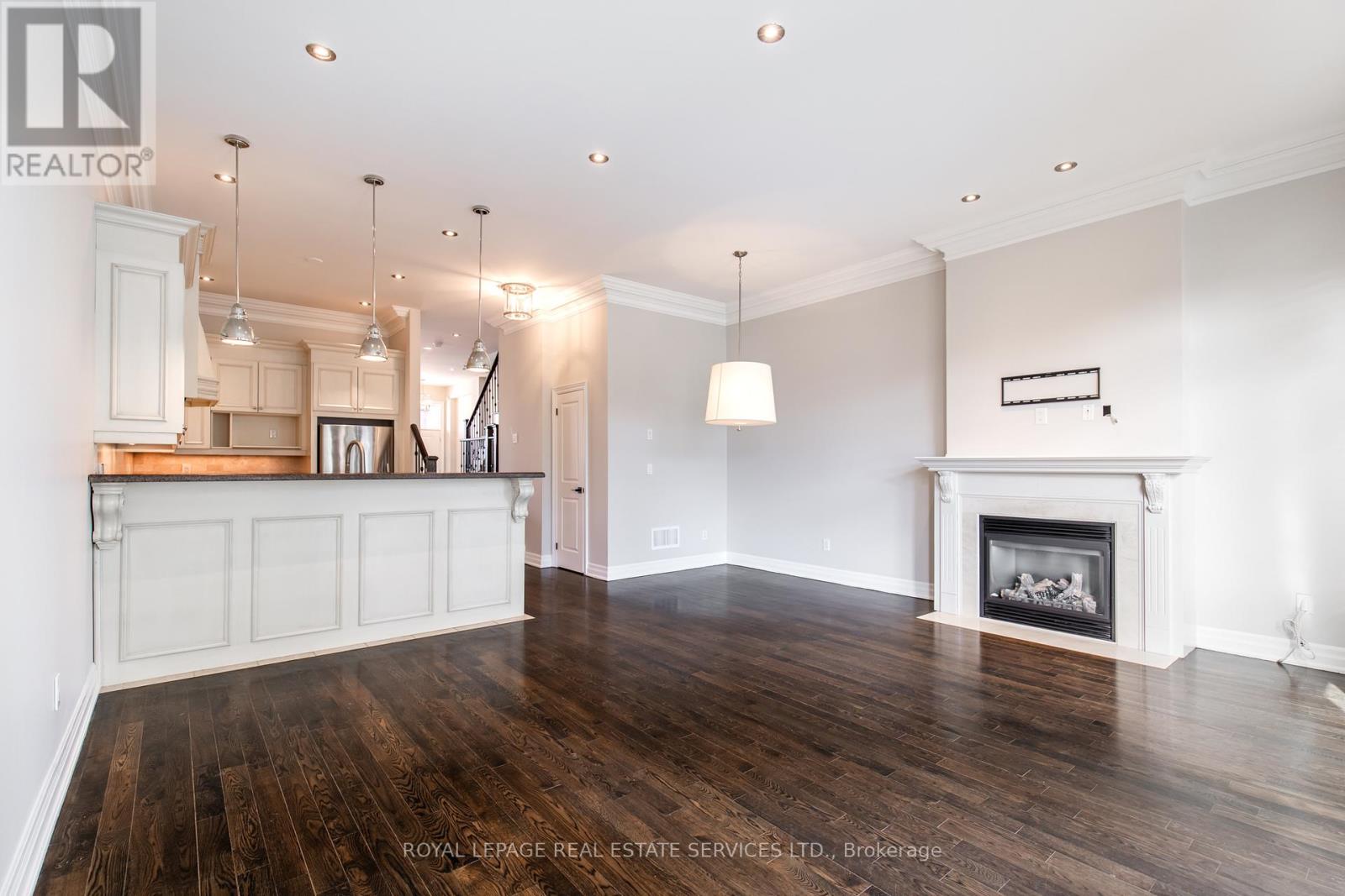 217a Aldercrest Road, Toronto (Alderwood), Ontario  M8W 4J5 - Photo 23 - W13012382