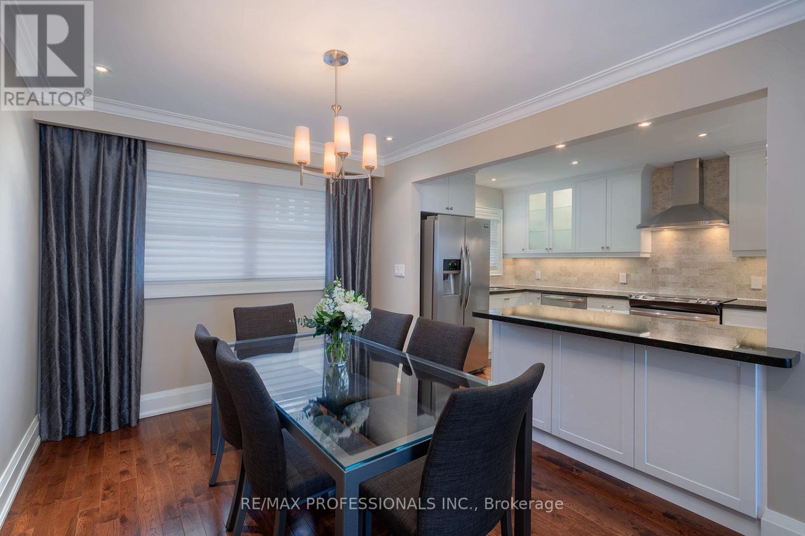 19 Boxwood Road, Toronto (Markland Wood), Ontario  M9C 2W6 - Photo 14 - W13012402