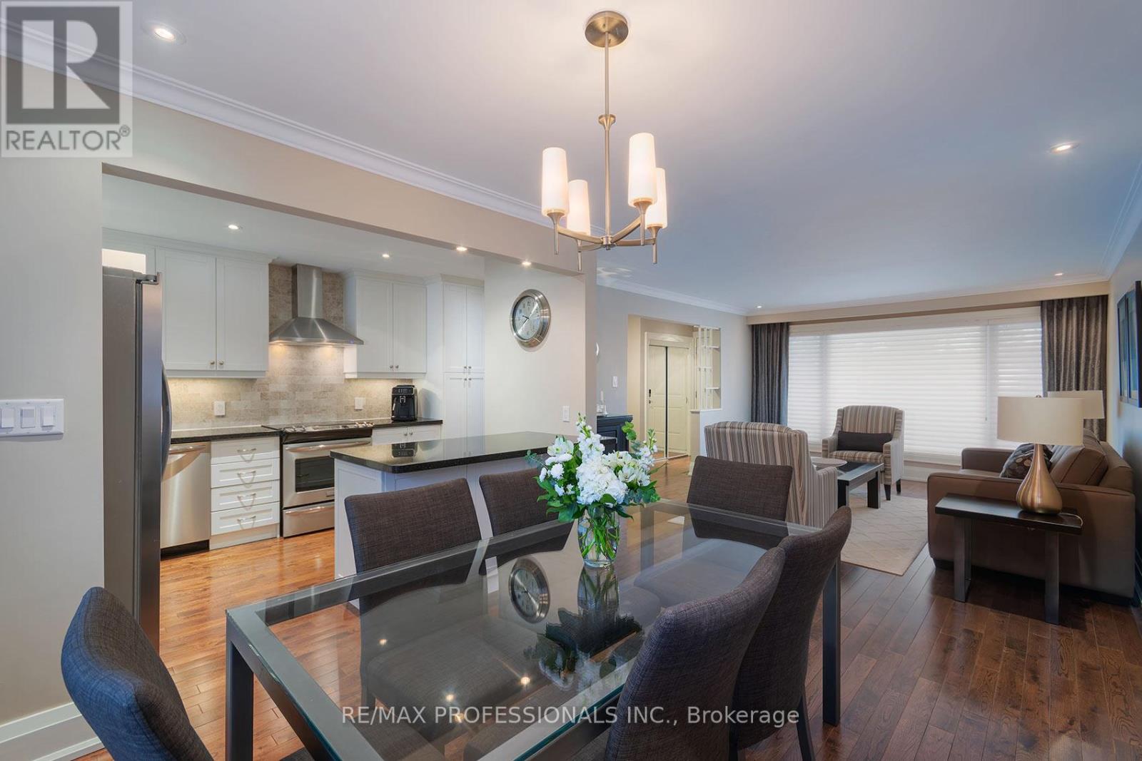 19 Boxwood Road, Toronto (Markland Wood), Ontario  M9C 2W6 - Photo 15 - W13012402