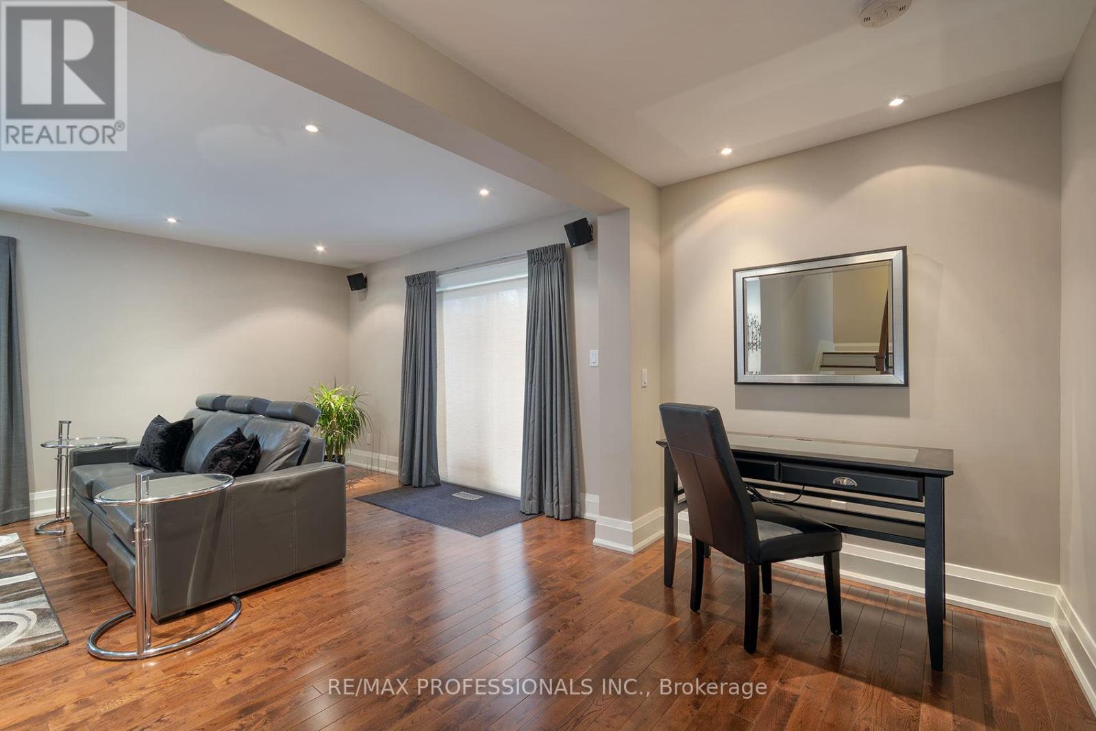 19 Boxwood Road, Toronto (Markland Wood), Ontario  M9C 2W6 - Photo 20 - W13012402