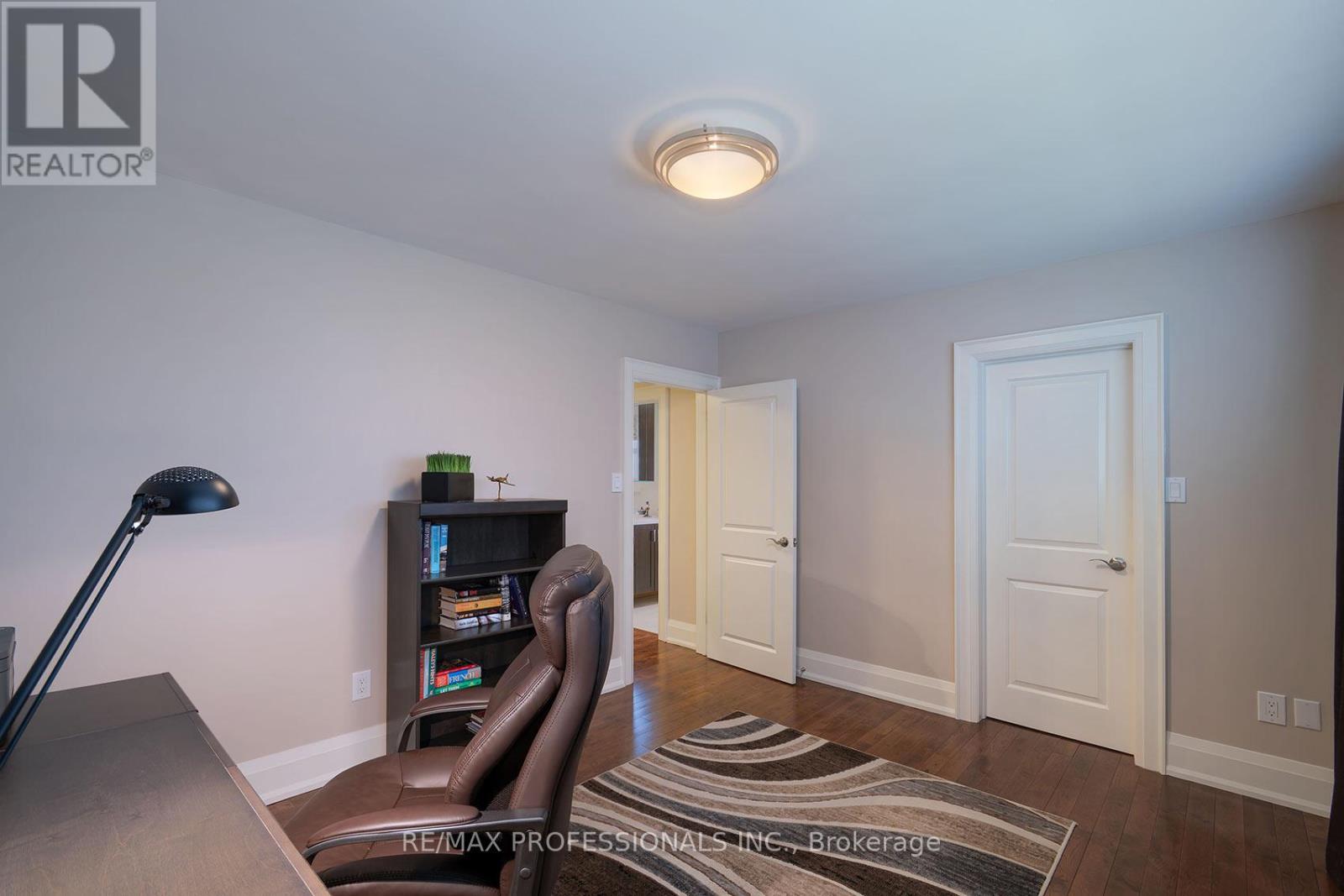 19 Boxwood Road, Toronto (Markland Wood), Ontario  M9C 2W6 - Photo 25 - W13012402