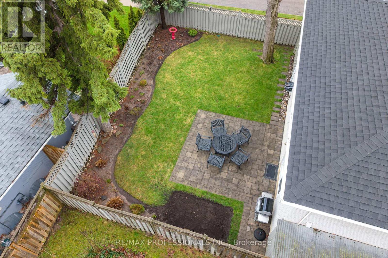 19 Boxwood Road, Toronto (Markland Wood), Ontario  M9C 2W6 - Photo 37 - W13012402