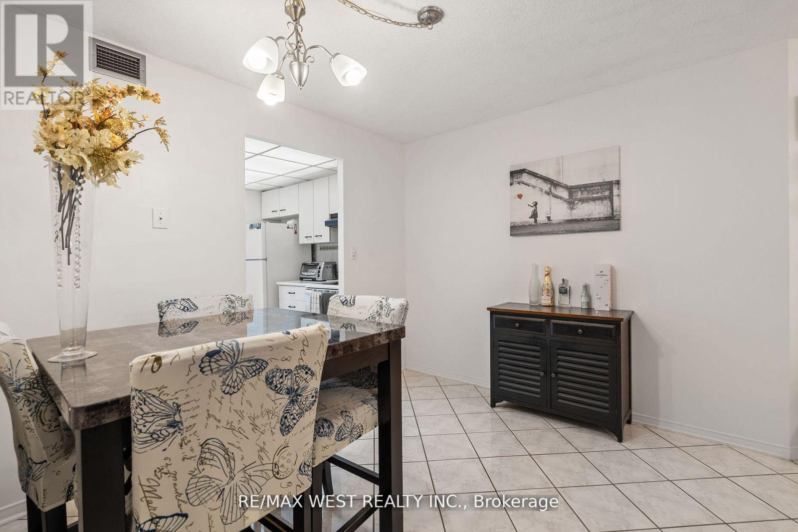 316 - 155 Hillcrest Avenue, Mississauga (Cooksville), Ontario  L5B 3Z2 - Photo 11 - W13012408