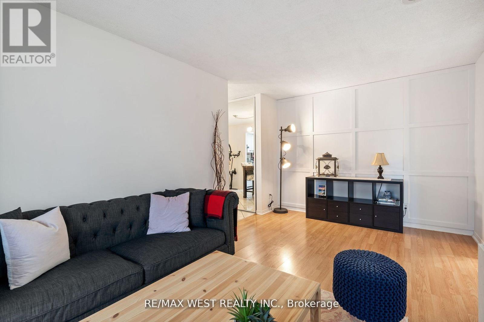 316 - 155 Hillcrest Avenue, Mississauga (Cooksville), Ontario  L5B 3Z2 - Photo 5 - W13012408