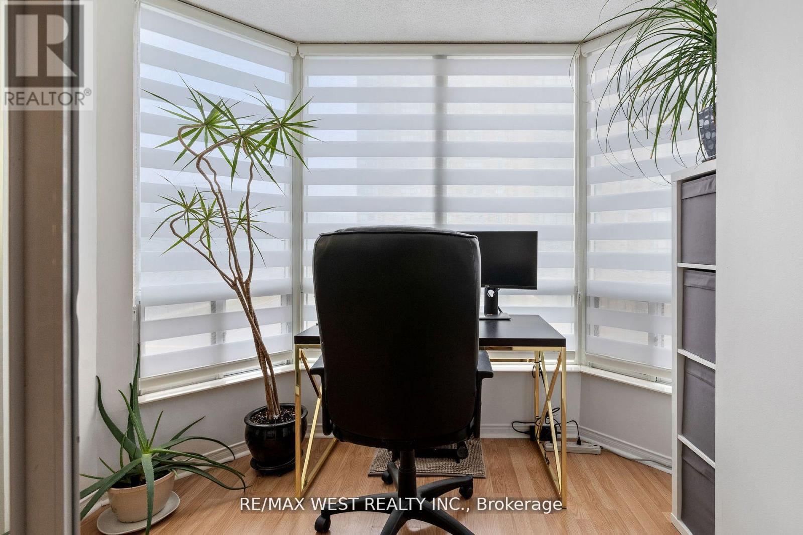 316 - 155 Hillcrest Avenue, Mississauga (Cooksville), Ontario  L5B 3Z2 - Photo 8 - W13012408