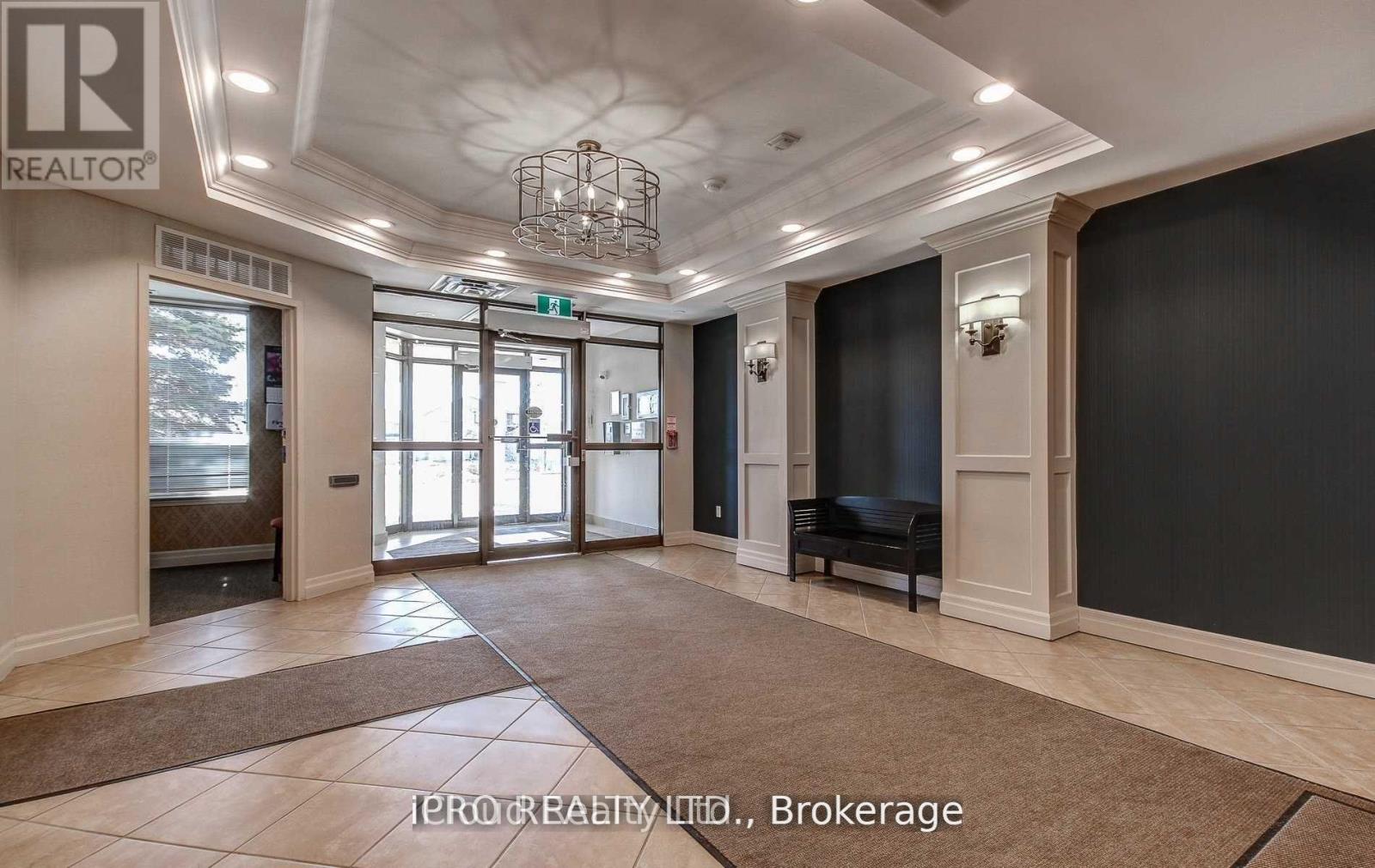 207 - 300 Ray Lawson Boulevard, Brampton, Ontario  L6Y 5H5 - Photo 6 - W13012418