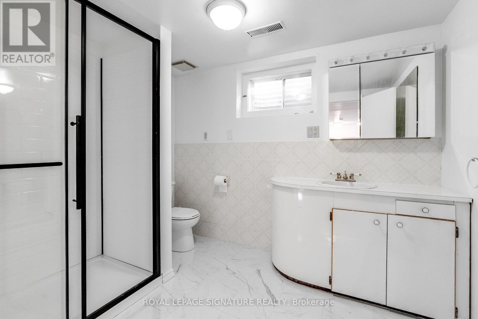 173 Rathburn Road, Toronto, Ontario  M9B 2L2 - Photo 11 - W13012430