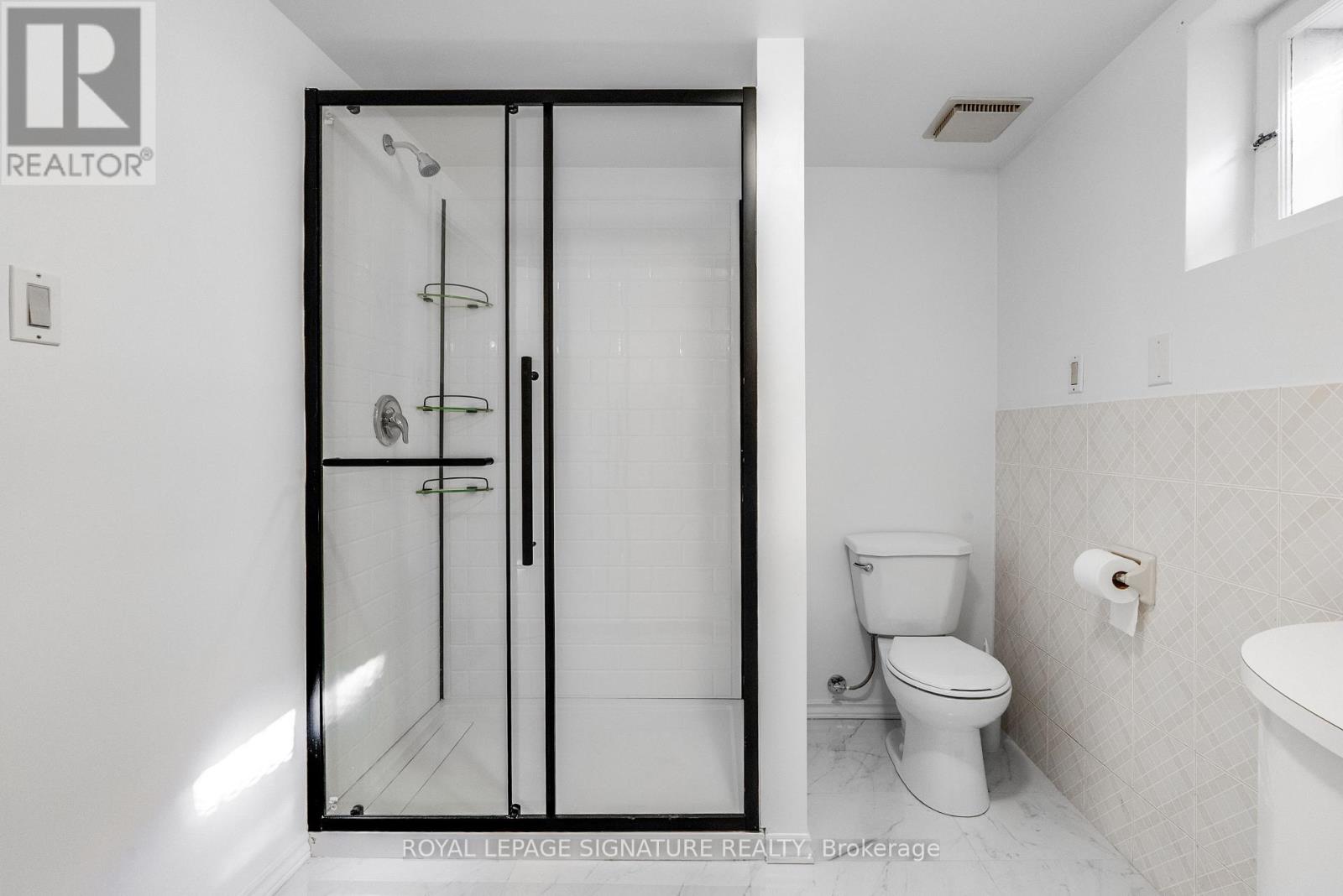 173 Rathburn Road, Toronto, Ontario  M9B 2L2 - Photo 12 - W13012430