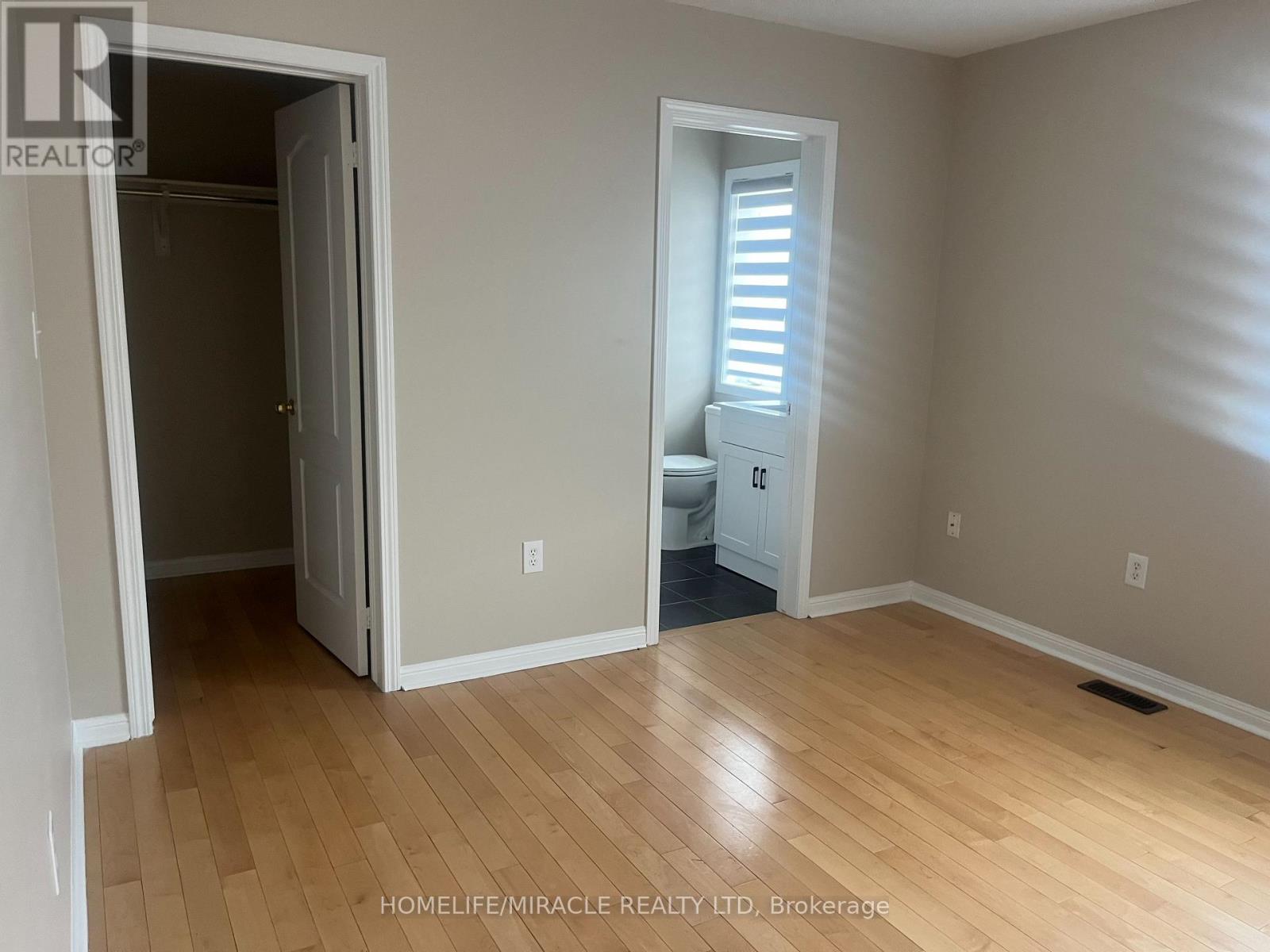 155 Decker Hollow Crescent, Brampton, Ontario  L6X 0L4 - Photo 8 - W13012452