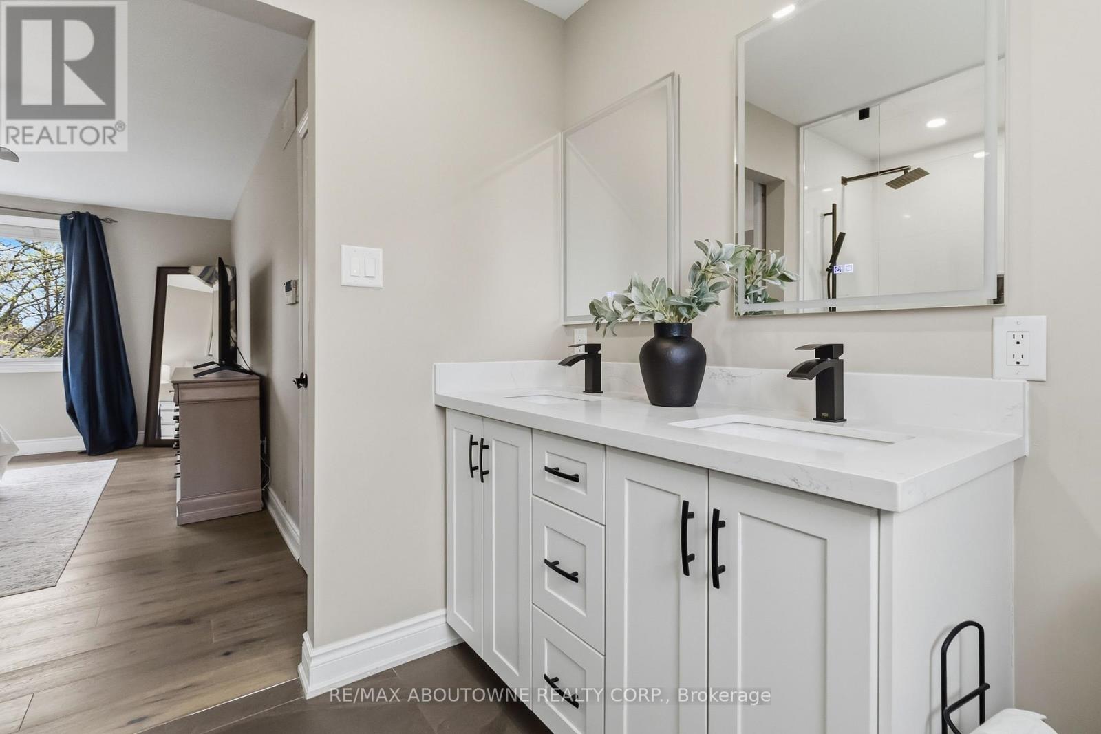 2485 Woburn Crescent, Oakville, Ontario  L6L 5E8 - Photo 31 - W13012454