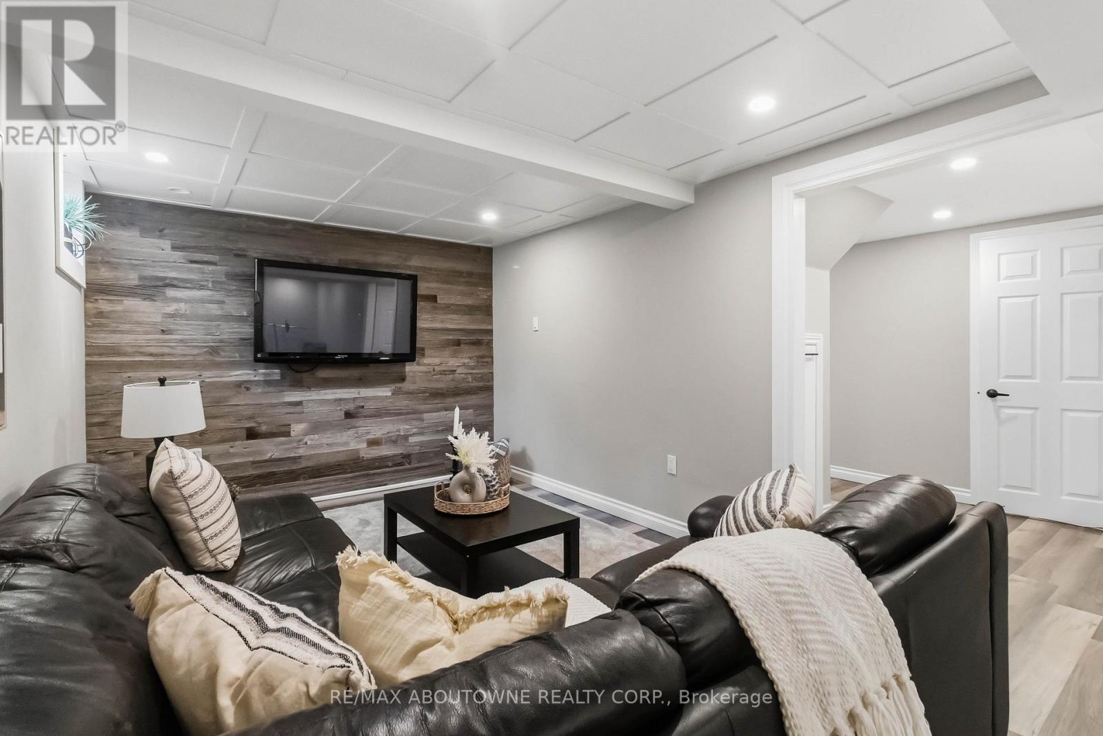 2485 Woburn Crescent, Oakville, Ontario  L6L 5E8 - Photo 33 - W13012454