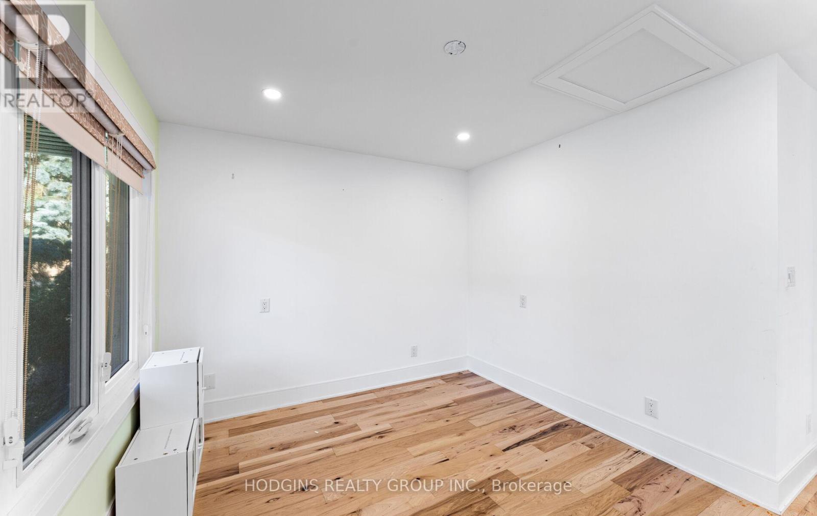 1670 Caverly Court, Mississauga, Ontario  L5L 3L7 - Photo 23 - W13012482