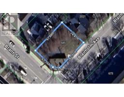 685 BRANT STREET, Burlington, Ontario