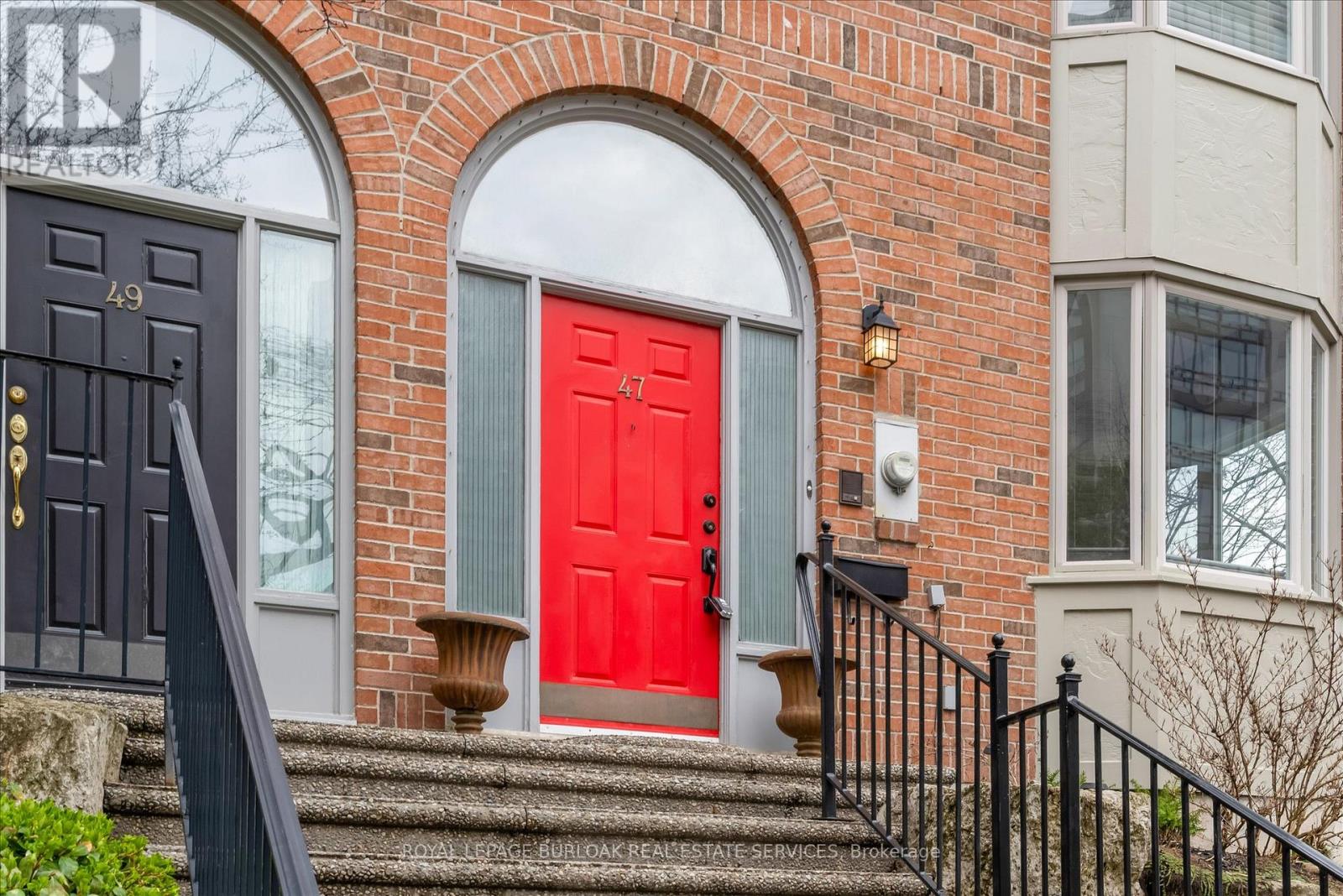 47 Windhaven Place, Oakville (Br Bronte), Ontario  L6L 6L1 - Photo 3 - W13012510