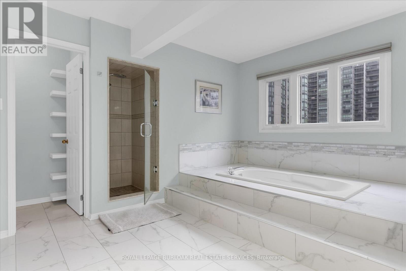 47 Windhaven Place, Oakville (Br Bronte), Ontario  L6L 6L1 - Photo 37 - W13012510