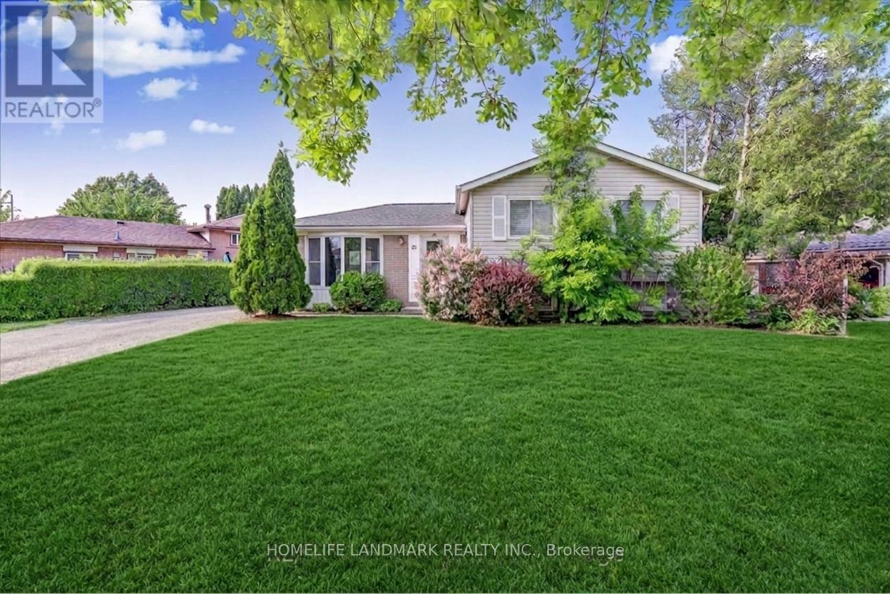 25 SECROFT CRESCENT, Toronto, Ontario