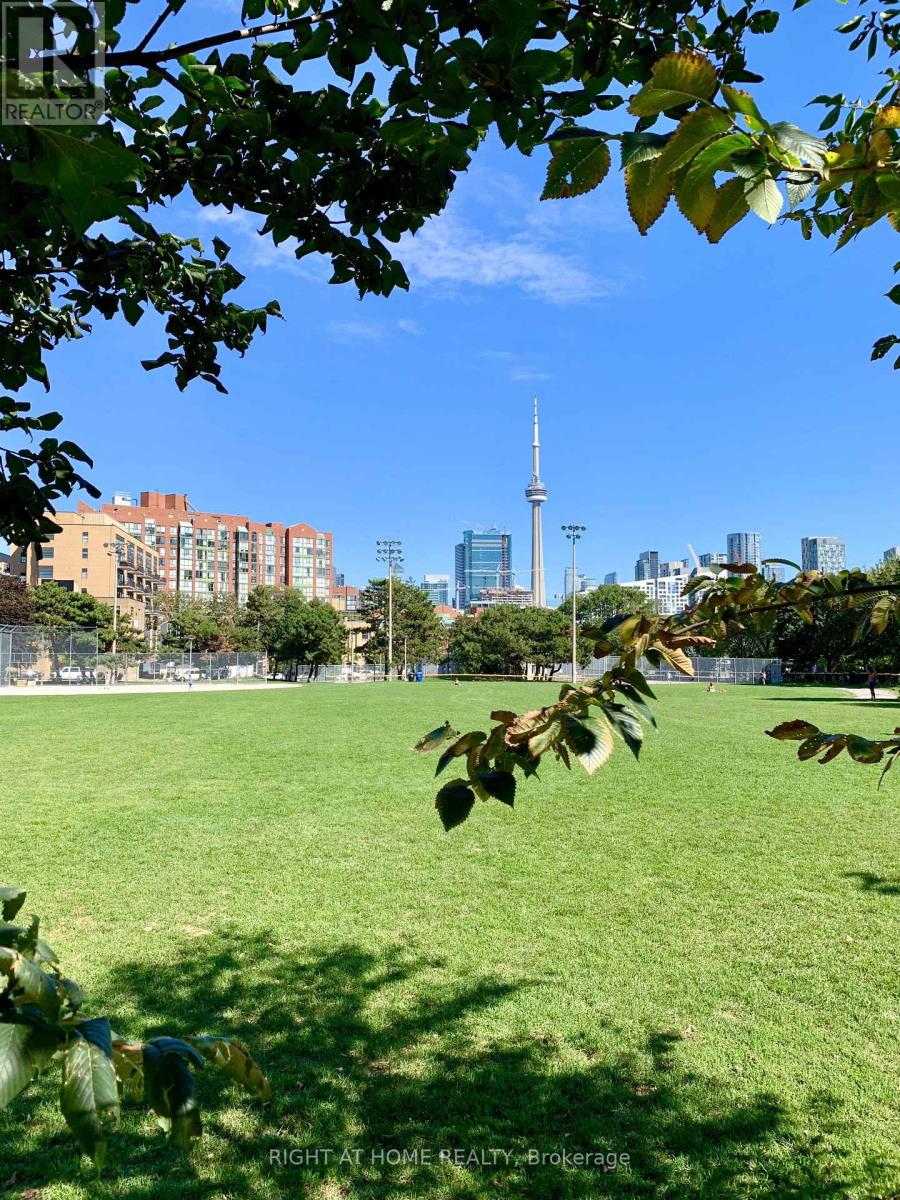 Lph13 - 15 Stafford Street, Toronto, Ontario  M5V 3X6 - Photo 24 - C12576856