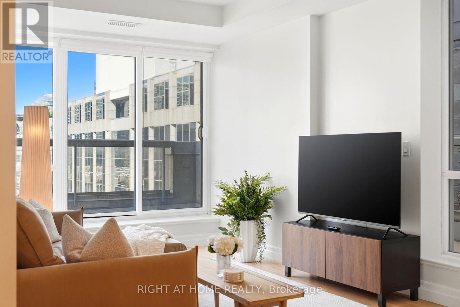 LPH13 - 15 STAFFORD STREET, Toronto, Ontario