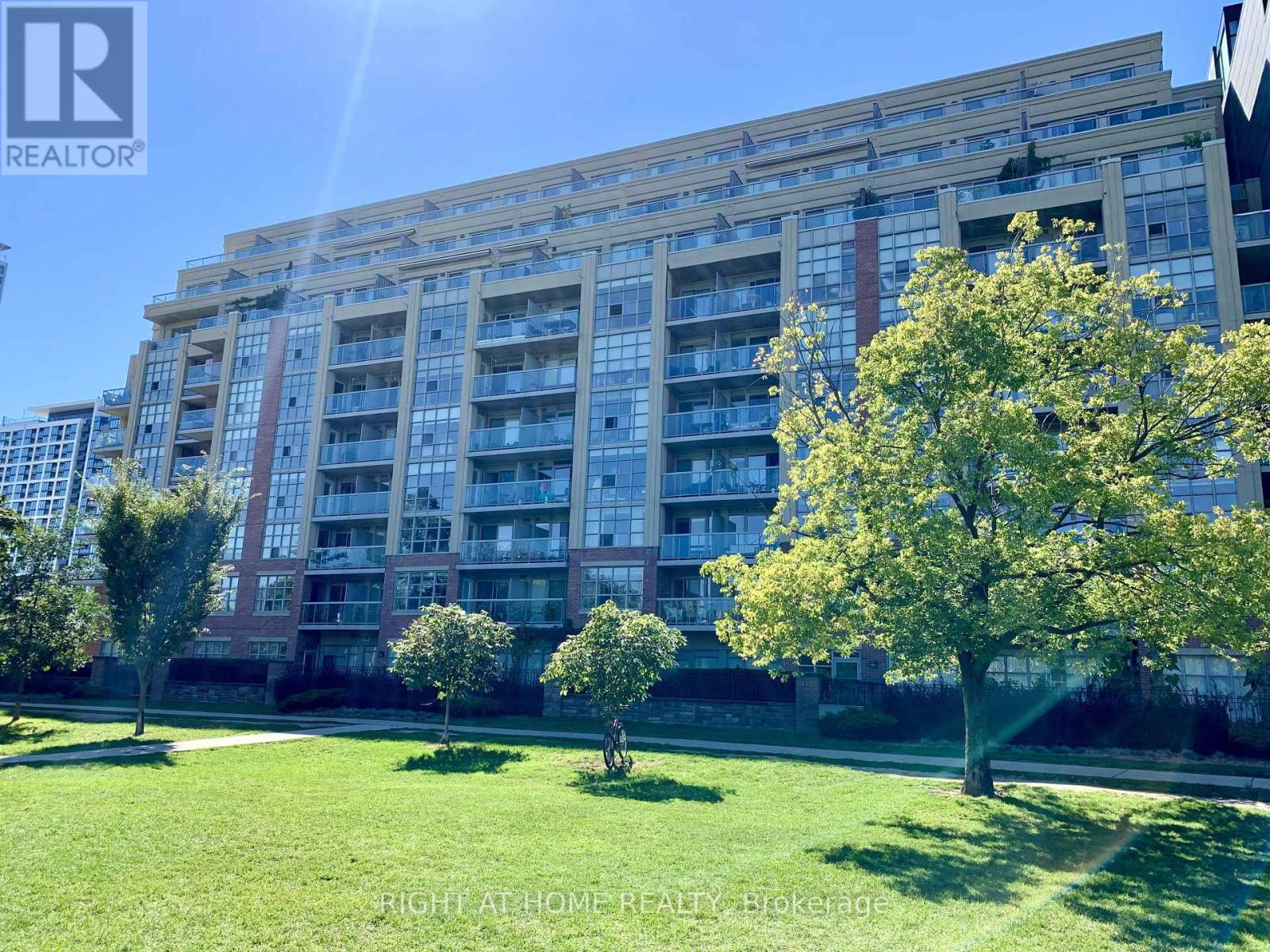 Lph13 - 15 Stafford Street, Toronto, Ontario  M5V 3X6 - Photo 16 - C12576856