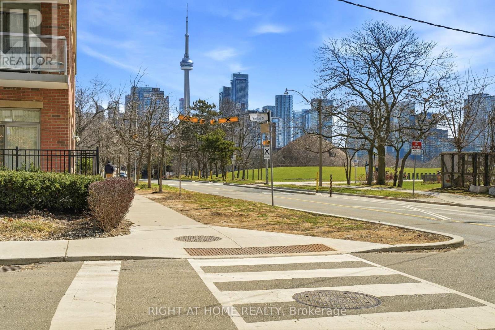 Lph13 - 15 Stafford Street, Toronto, Ontario  M5V 3X6 - Photo 25 - C12576856