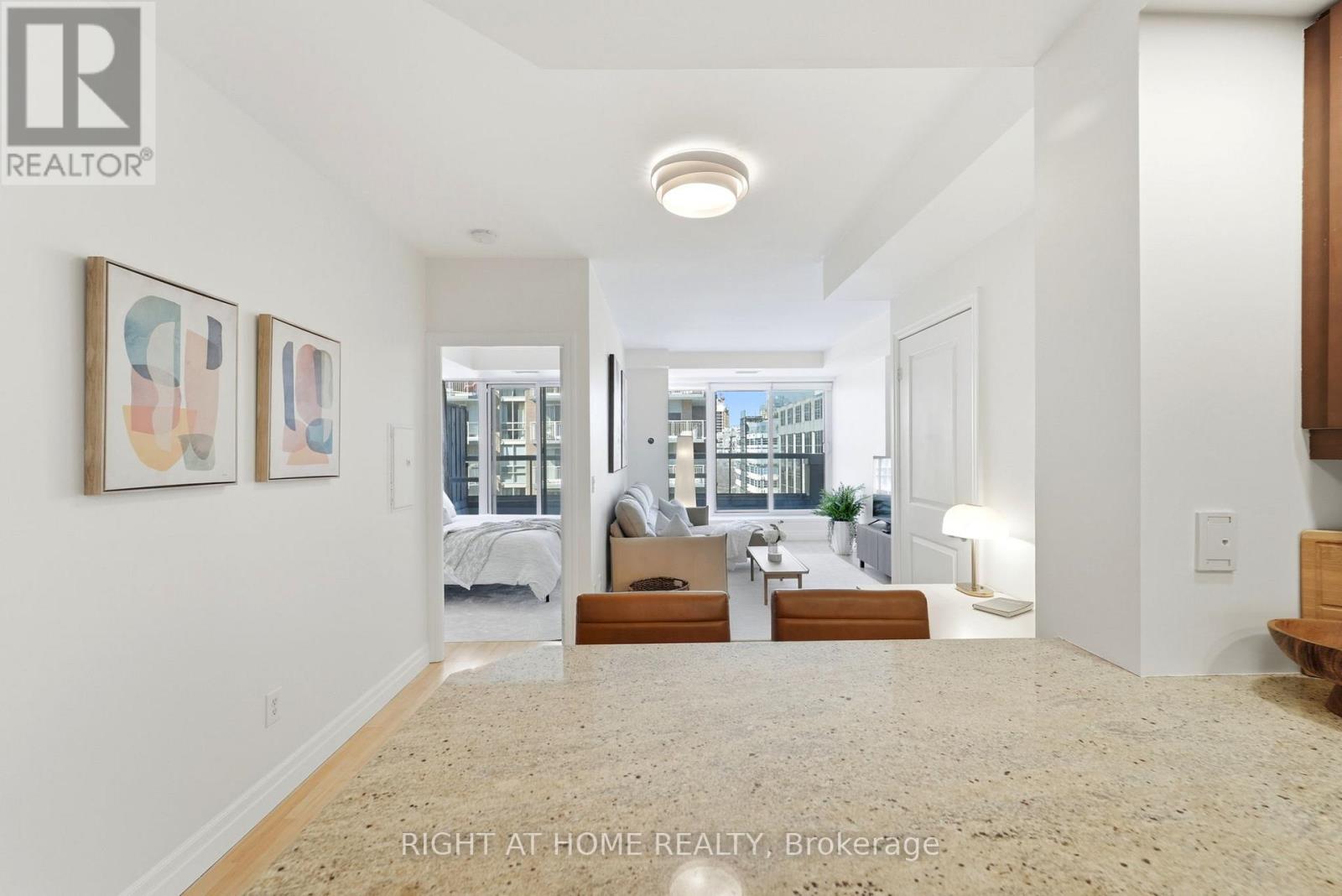 Lph13 - 15 Stafford Street, Toronto, Ontario  M5V 3X6 - Photo 4 - C12576856