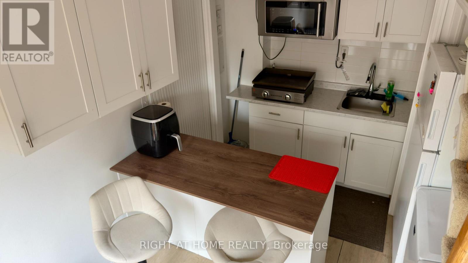 21 Mitre Place, Toronto, Ontario  M9R 3C5 - Photo 16 - W13011668