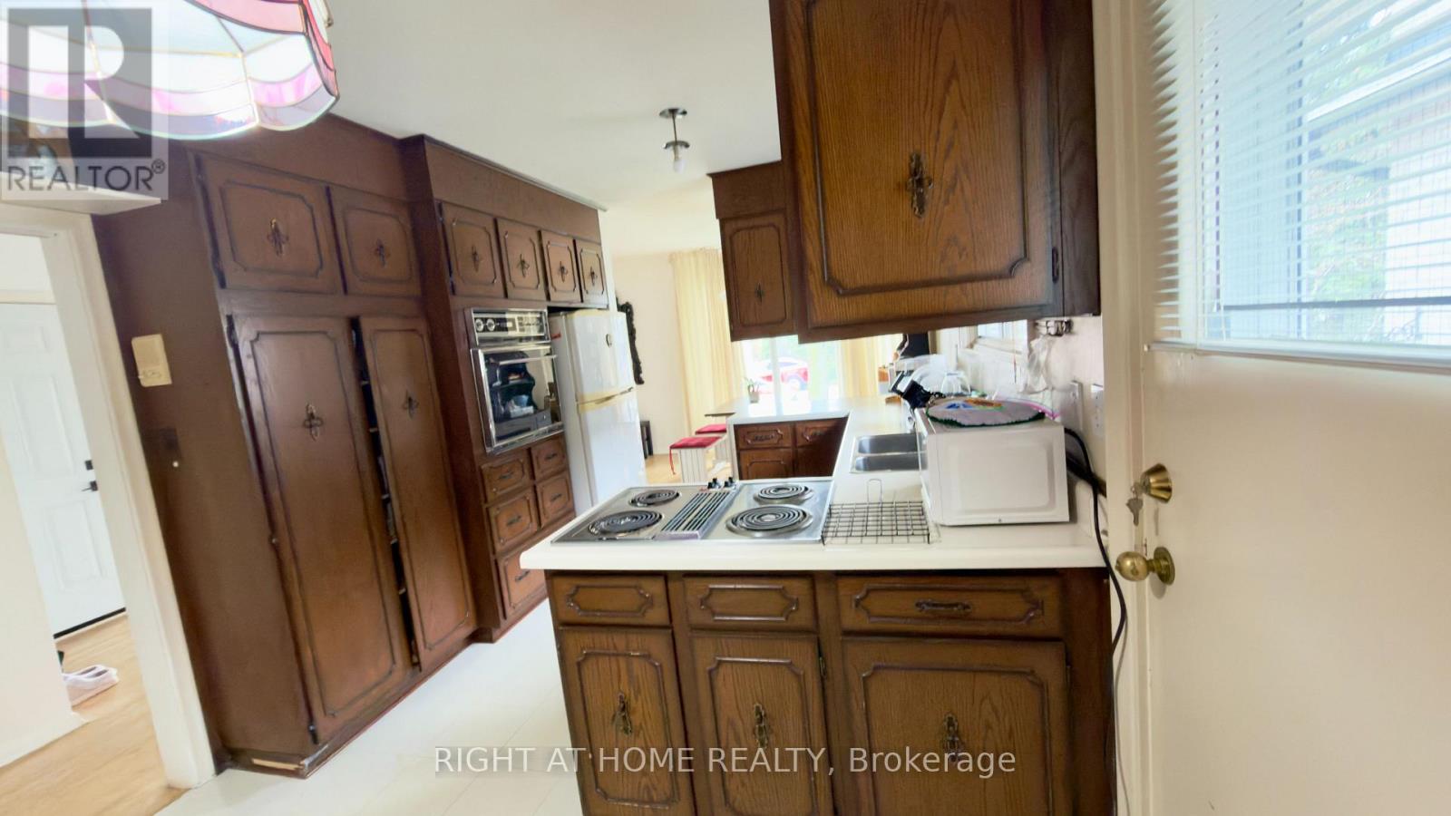 21 Mitre Place, Toronto, Ontario  M9R 3C5 - Photo 13 - W13011668