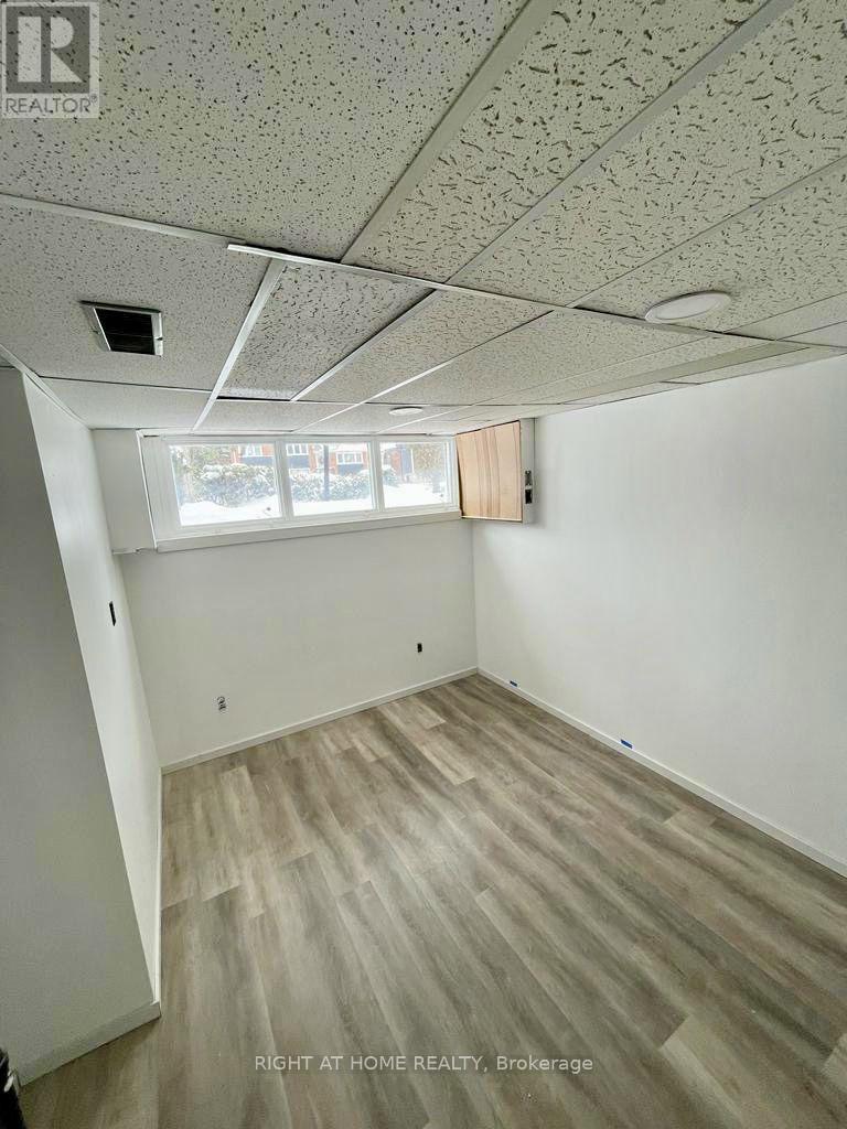 21 Mitre Place, Toronto, Ontario  M9R 3C5 - Photo 34 - W13011668