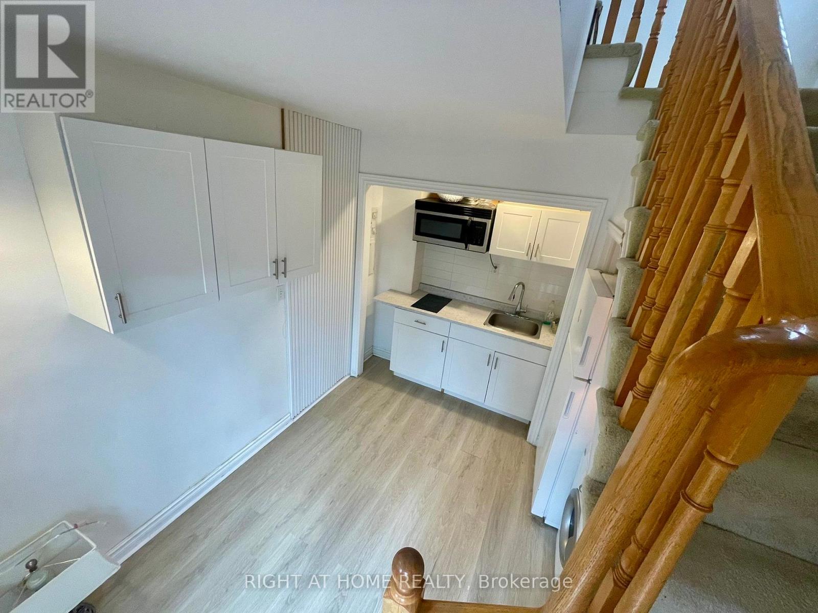 21 Mitre Place, Toronto, Ontario  M9R 3C5 - Photo 15 - W13011668