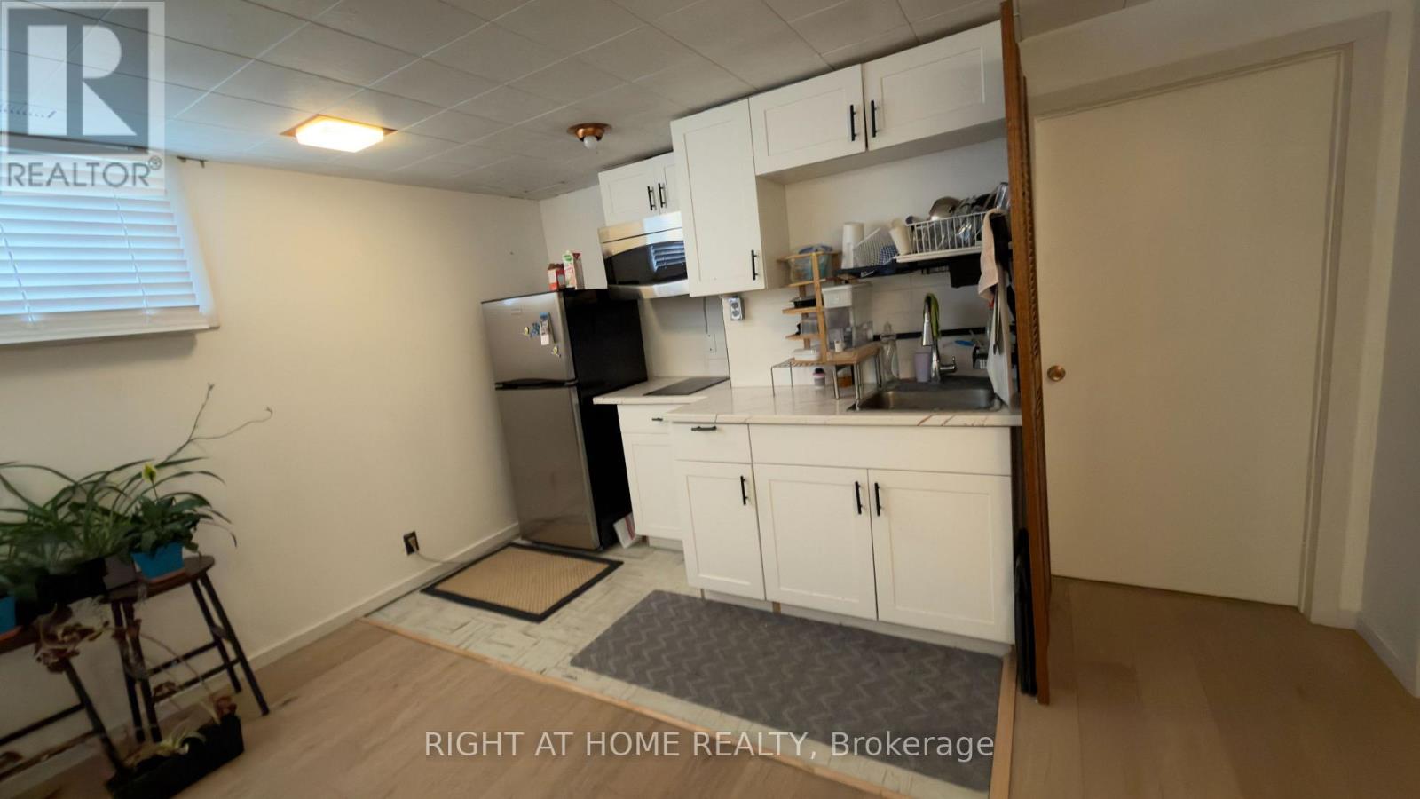 21 Mitre Place, Toronto, Ontario  M9R 3C5 - Photo 32 - W13011668