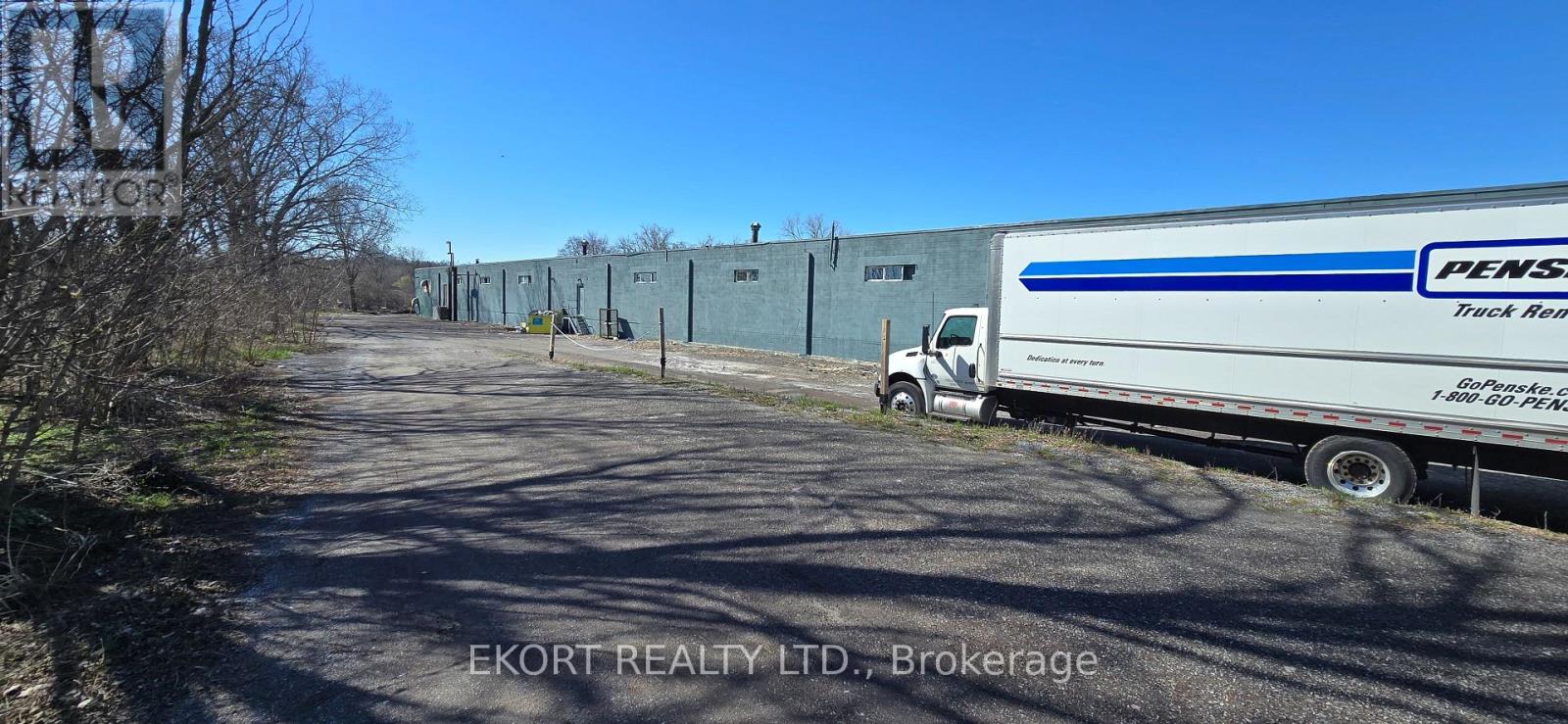 10 Canal Street, Quinte West, Ontario  K8V 4K2 - Photo 11 - X12989650