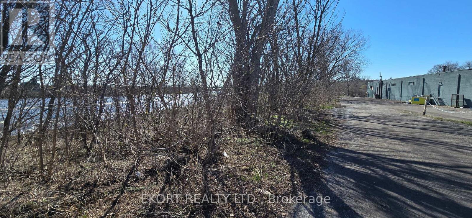 10 Canal Street, Quinte West, Ontario  K8V 4K2 - Photo 10 - X12989650