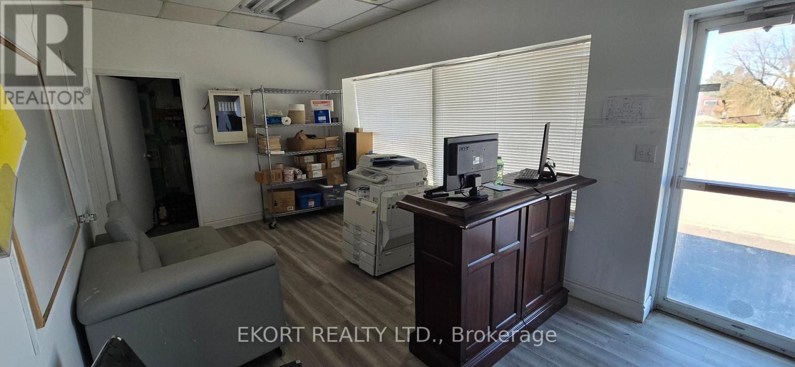 10 Canal Street, Quinte West, Ontario  K8V 4K2 - Photo 12 - X12989650