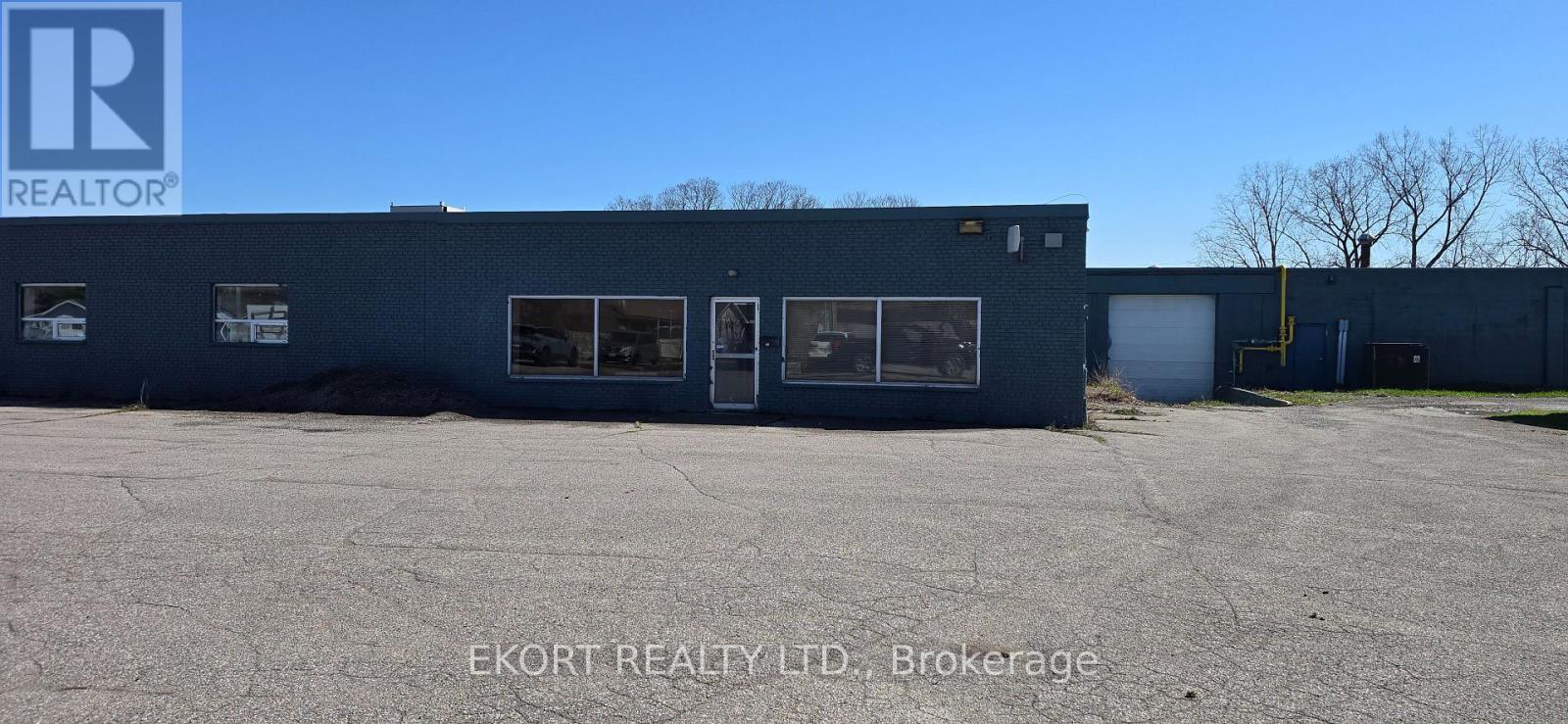 10 Canal Street, Quinte West, Ontario  K8V 4K2 - Photo 3 - X12989650