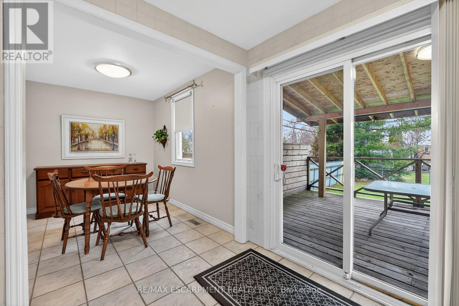 56 West 1st Street, Hamilton (Buchanan), Ontario  L9C 3C1 - Photo 7 - X13012182