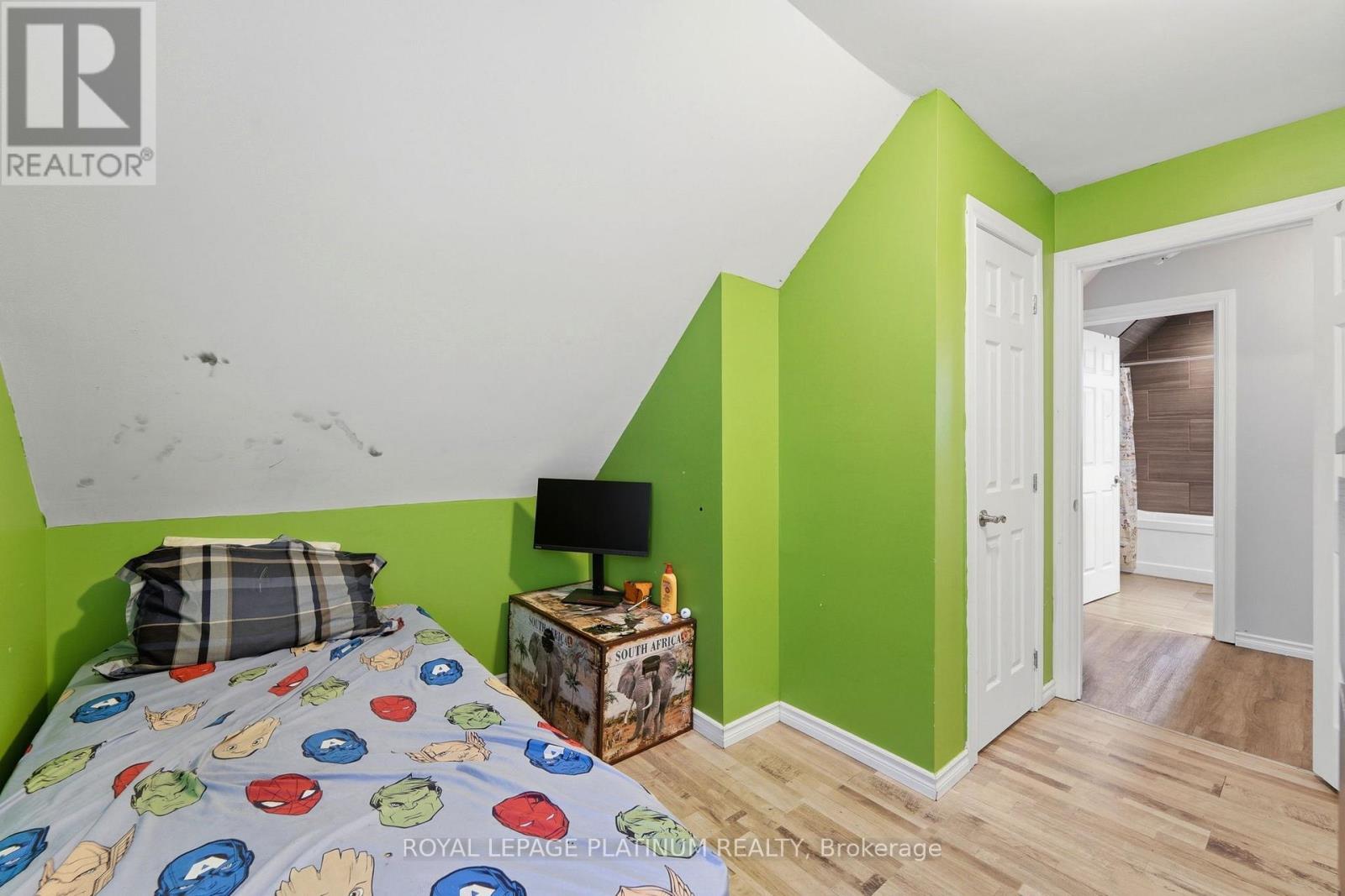 99 Robins Avenue, Hamilton (Crown Point), Ontario  L8H 4N5 - Photo 19 - X13012186