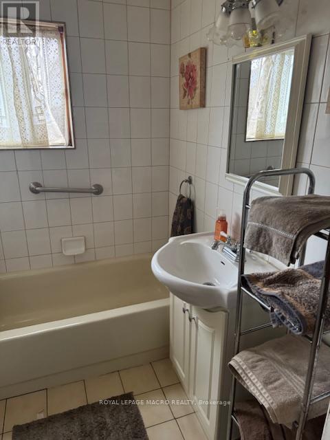 1 Somerset Avenue, Hamilton (Stipley), Ontario  L8L 2L4 - Photo 9 - X13012200