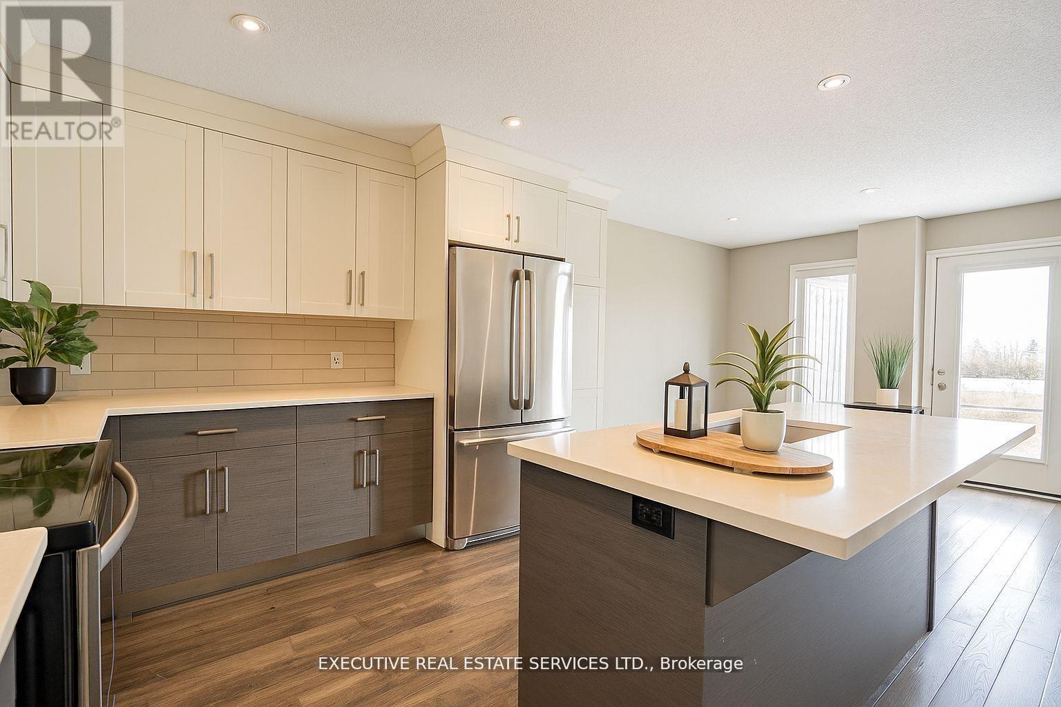 153 Fairfield Drive, Stratford, Ontario  N5A 6S2 - Photo 6 - X13012272