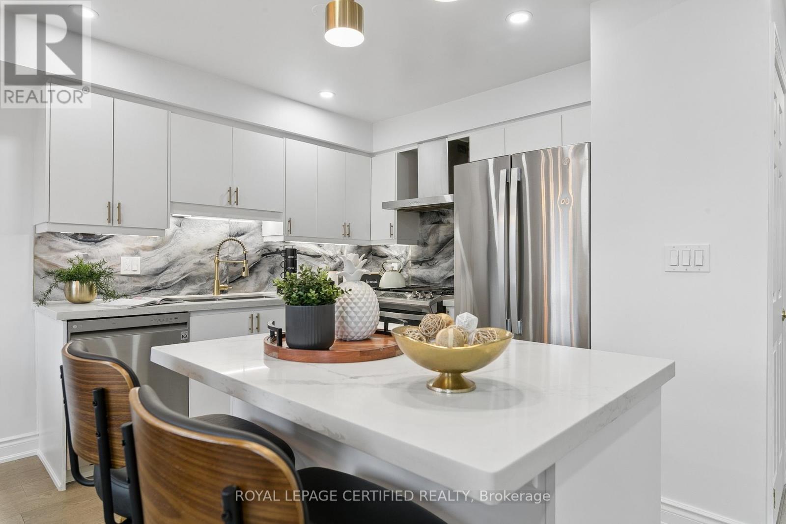 22 Golden Terrace Court, Kitchener, Ontario  N2N 3L2 - Photo 7 - X13012294