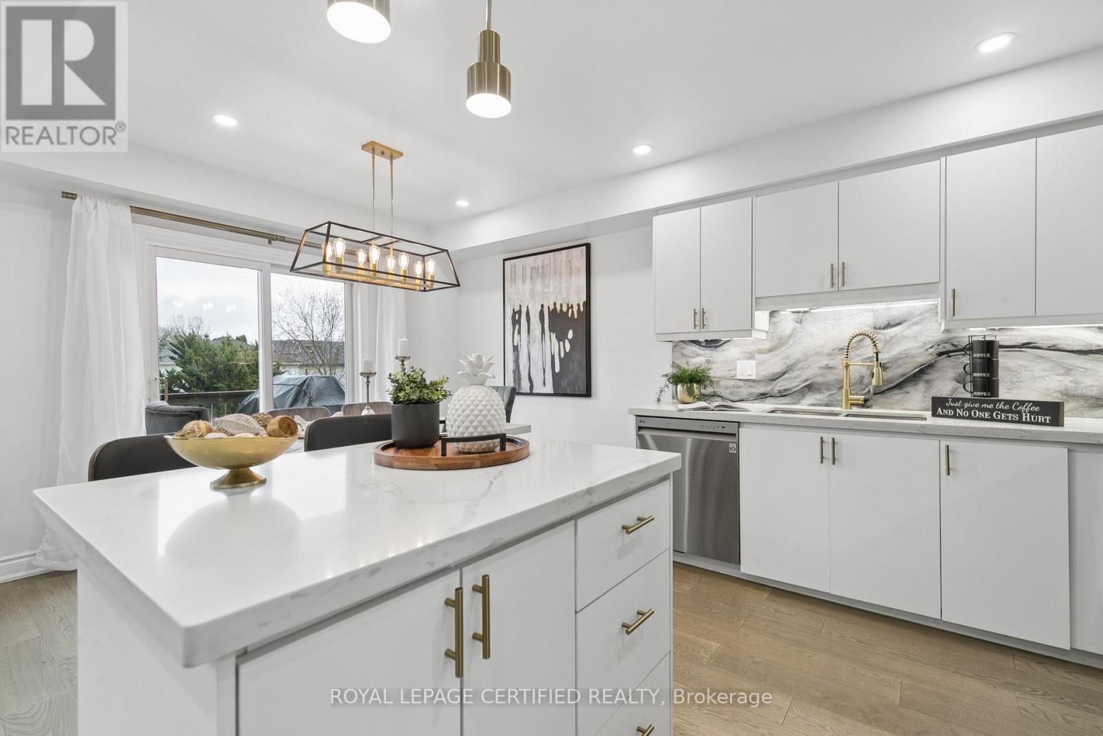 22 Golden Terrace Court, Kitchener, Ontario  N2N 3L2 - Photo 9 - X13012294