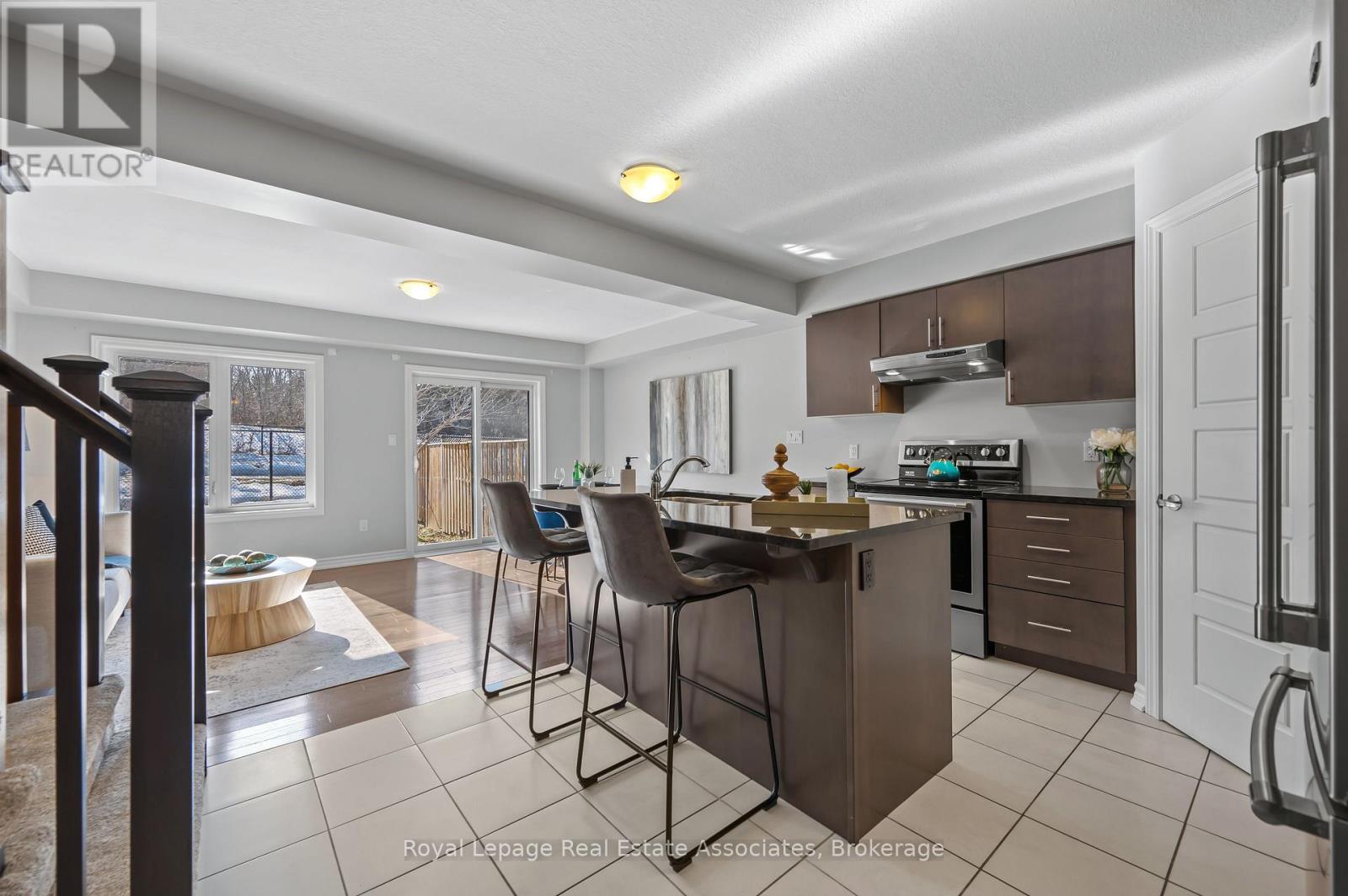 70 Hawkins Drive, Guelph, Ontario  N1L 0M7 - Photo 6 - X13012460