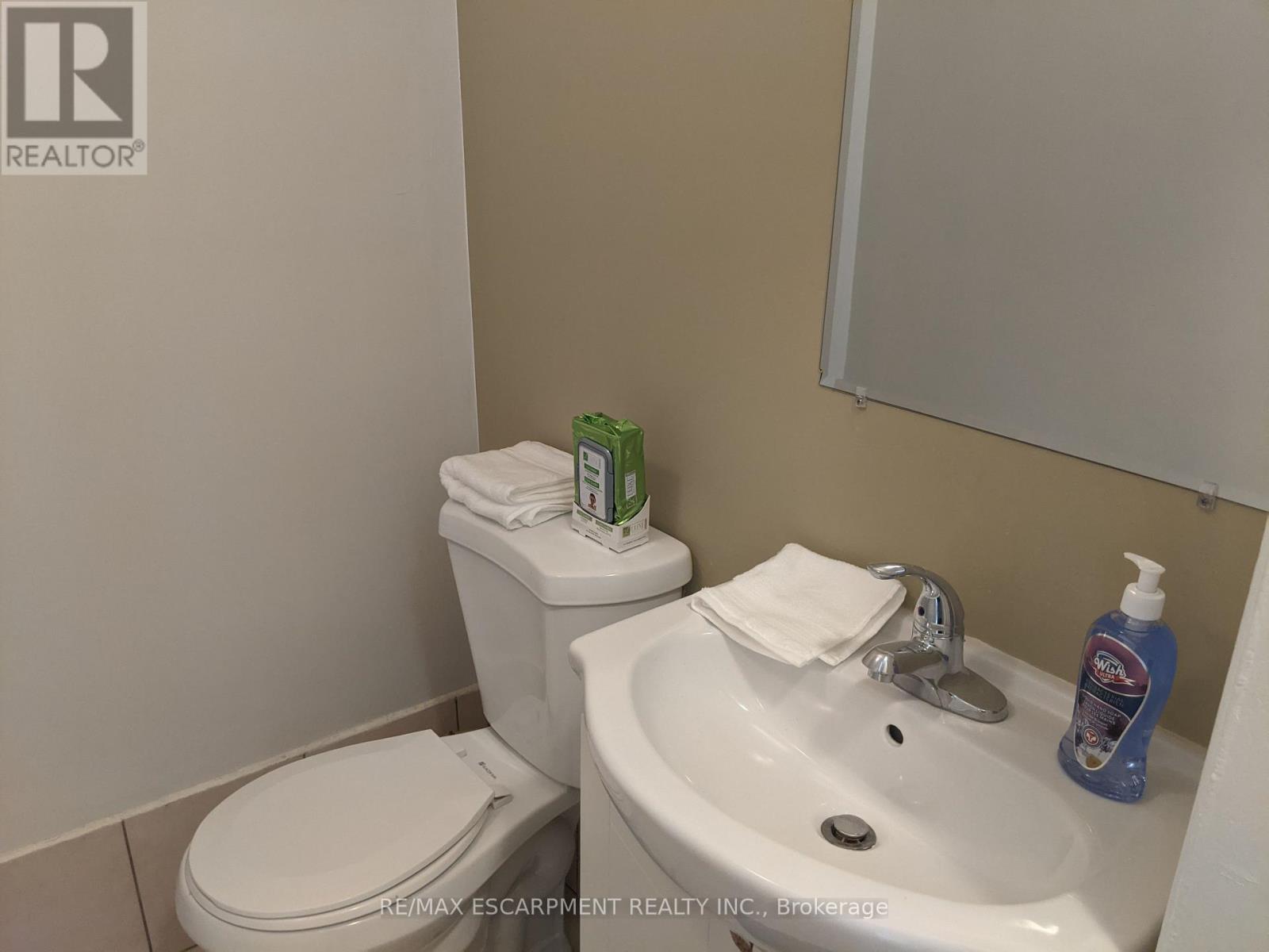 4 - 63 Pelham Road E, St. Catharines, Ontario  L2S 1R6 - Photo 11 - X13012496